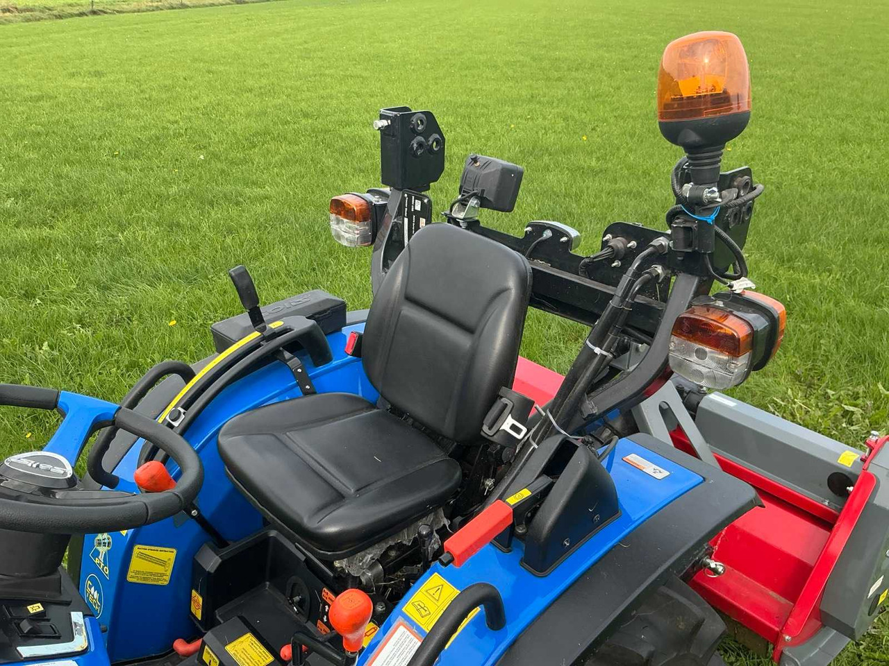 Mini tractor Solis S26 +