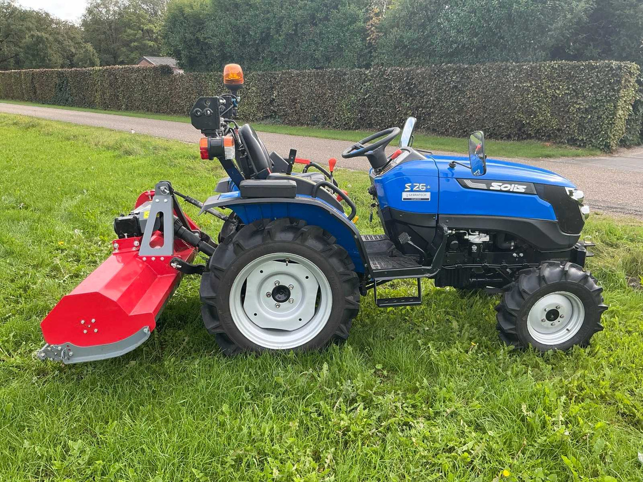 Mini tractor Solis S26 +