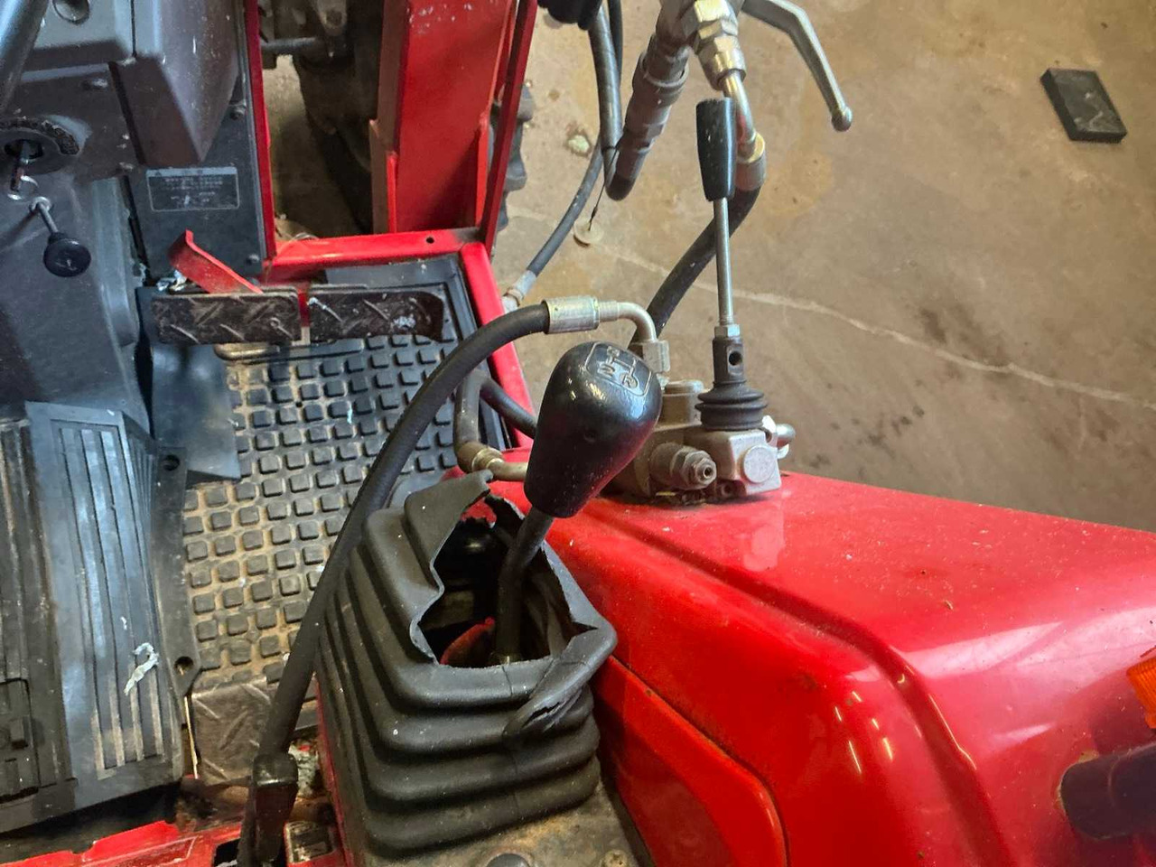 Mini tractor Yanmar F235