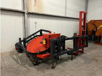 Landbouwmachine  Mounted top lifting harvester