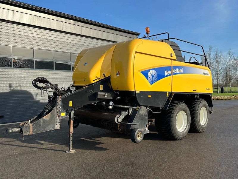Landbouwmachine New Holland BB9060 CropCutter