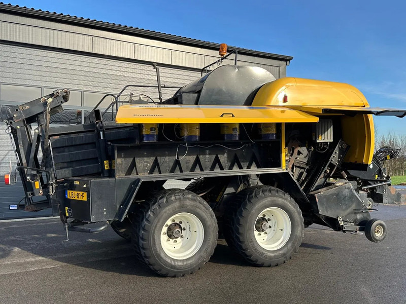 Landbouwmachine New Holland BB9060 CropCutter