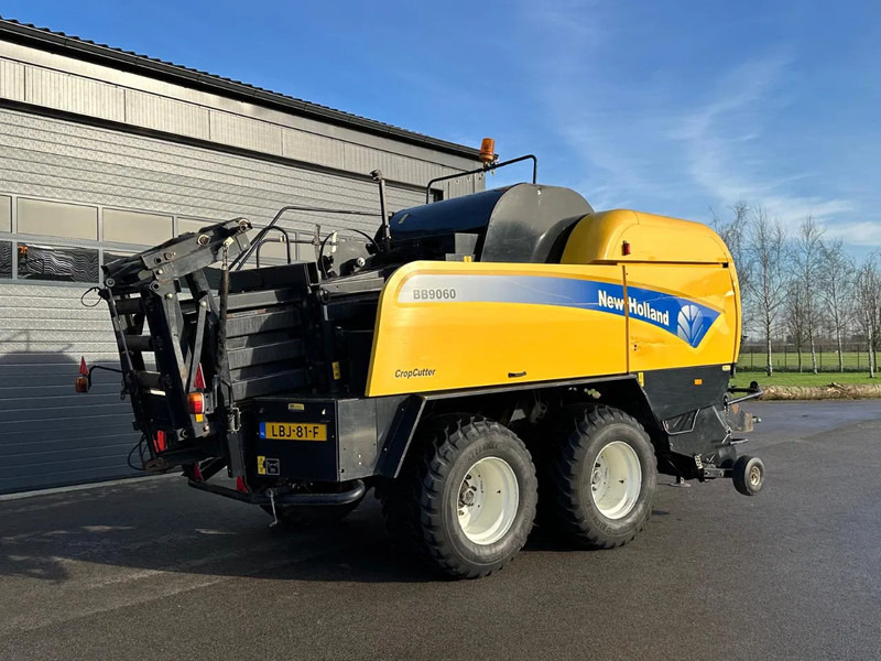 Landbouwmachine New Holland BB9060 CropCutter
