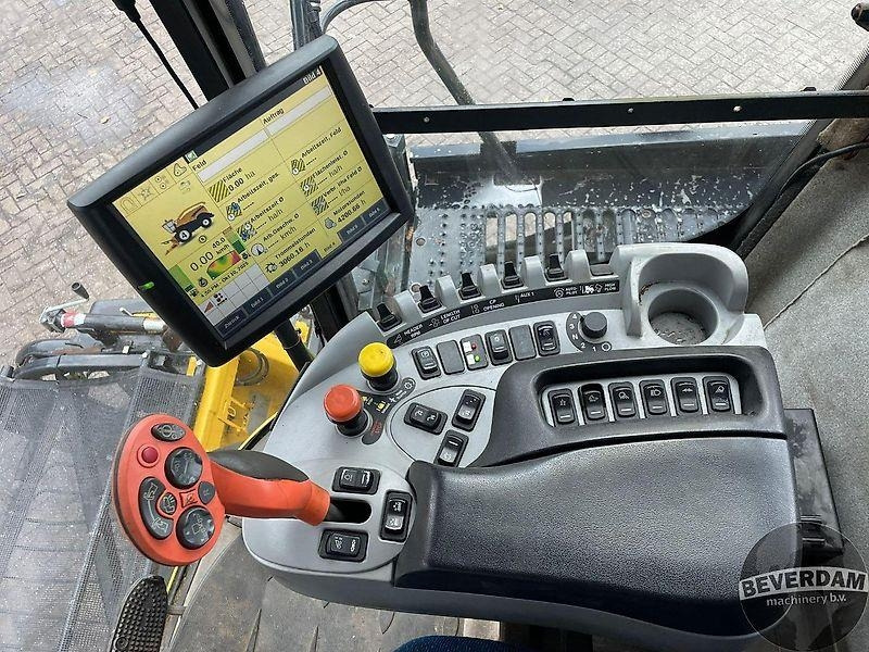 Landbouwmachine New Holland FR9090