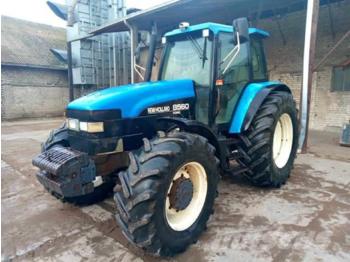 Tractor New Holland Ford 8560: afbeelding 1