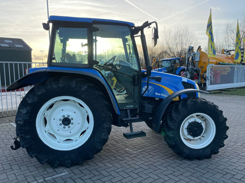 Tractor New Holland TL90A: afbeelding 8