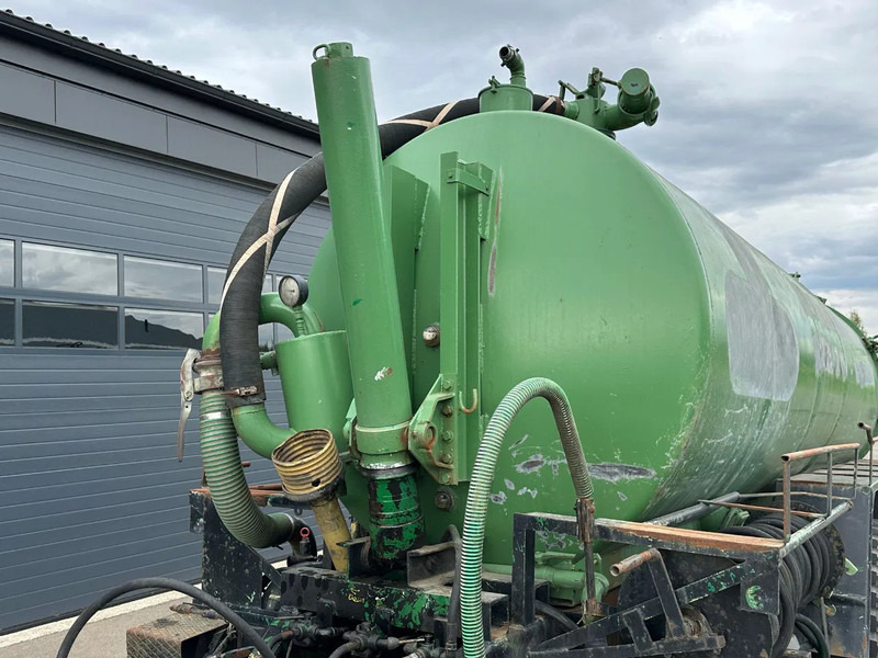 Landbouwmachine OVA LB102 landbouw tank