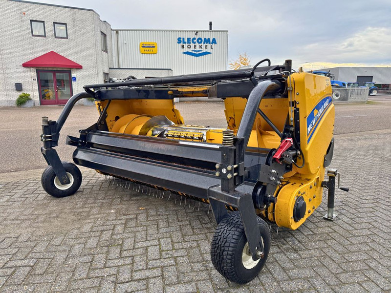 Oogstmachine New Holland 300FPE Gras Pickup