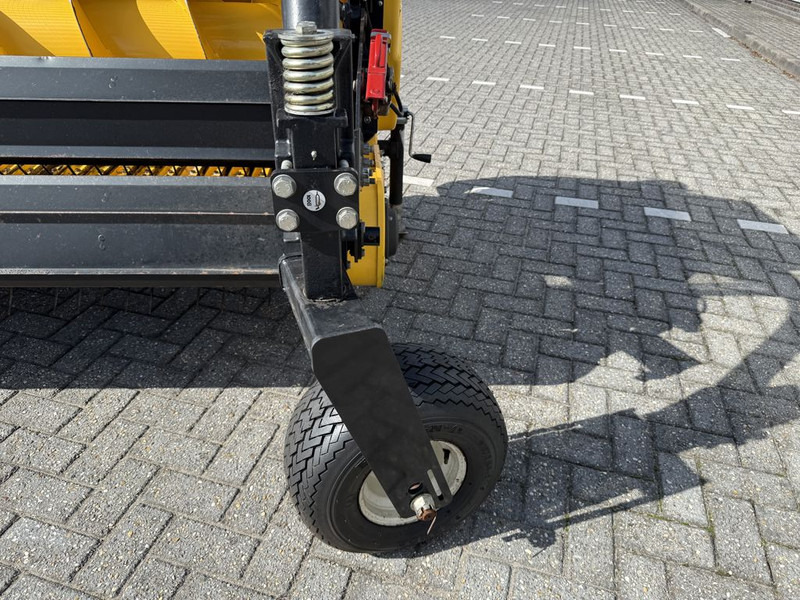 Oogstmachine New Holland 300FPE Gras Pickup