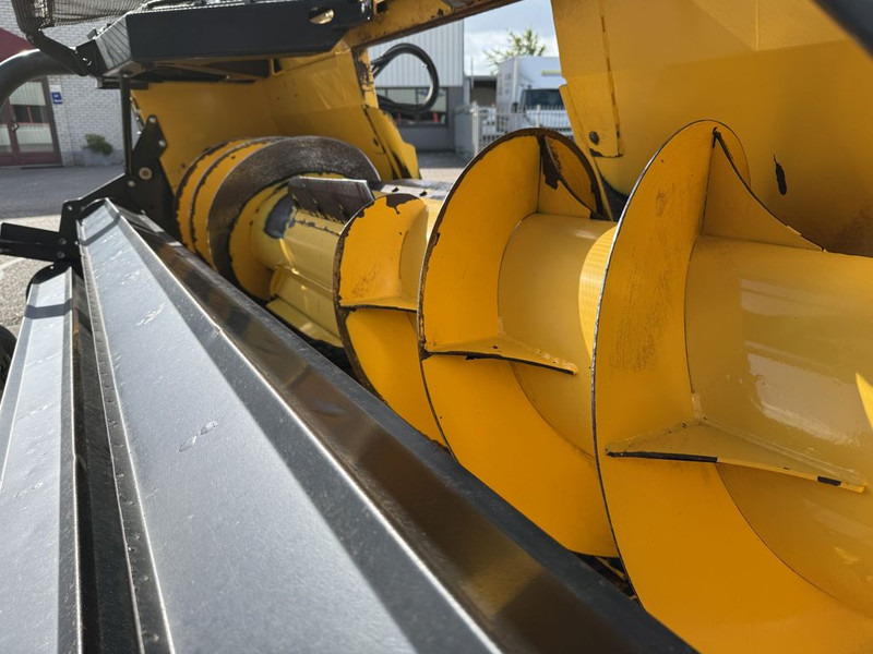 Oogstmachine New Holland 300FPE Gras Pickup
