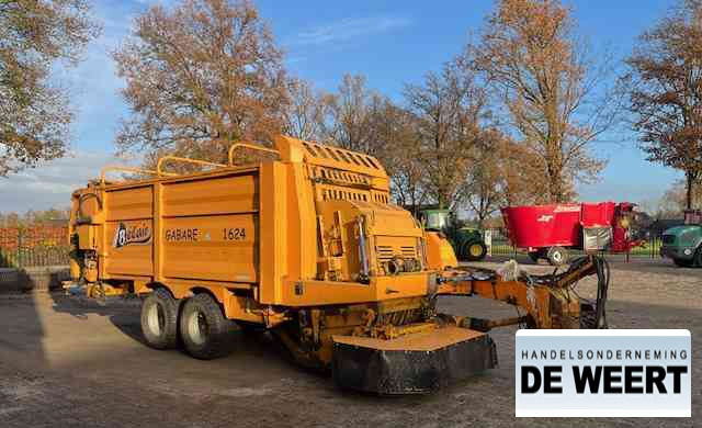 Opraapwagen Belair gebare 1624 , zerograzer , maaiwagen