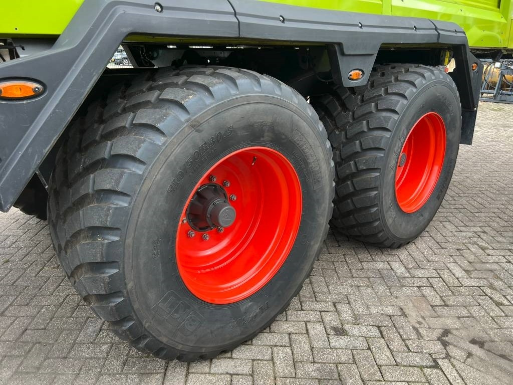 Opraapwagen Claas Cargos 8500