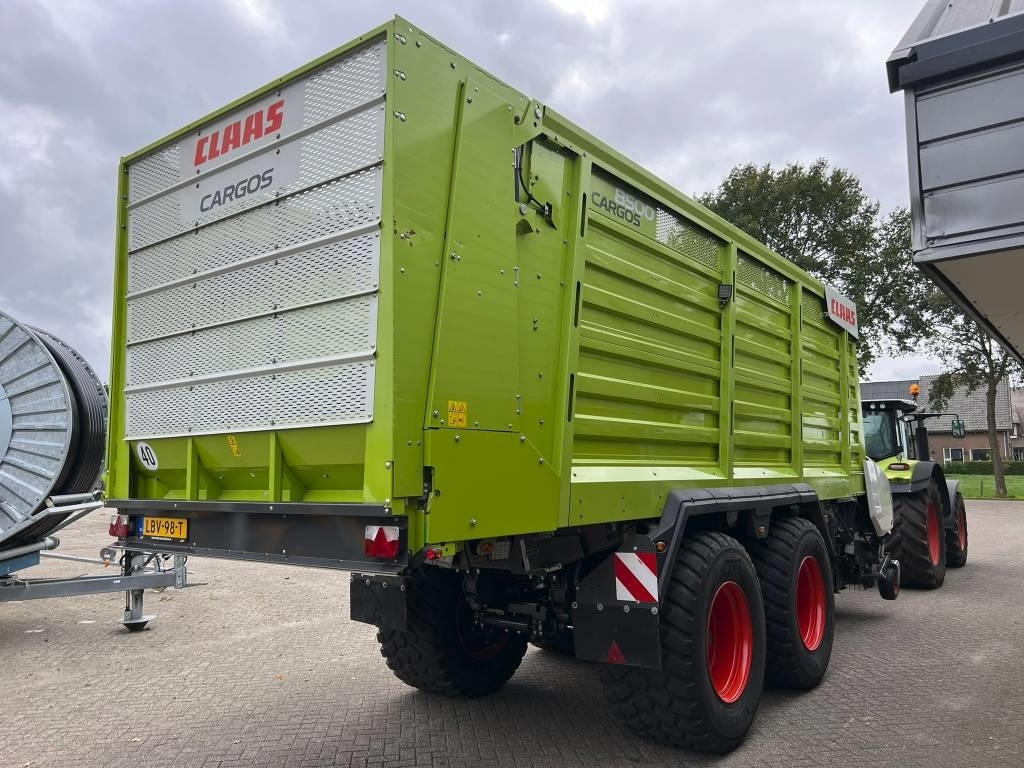 Opraapwagen Claas Cargos 8500