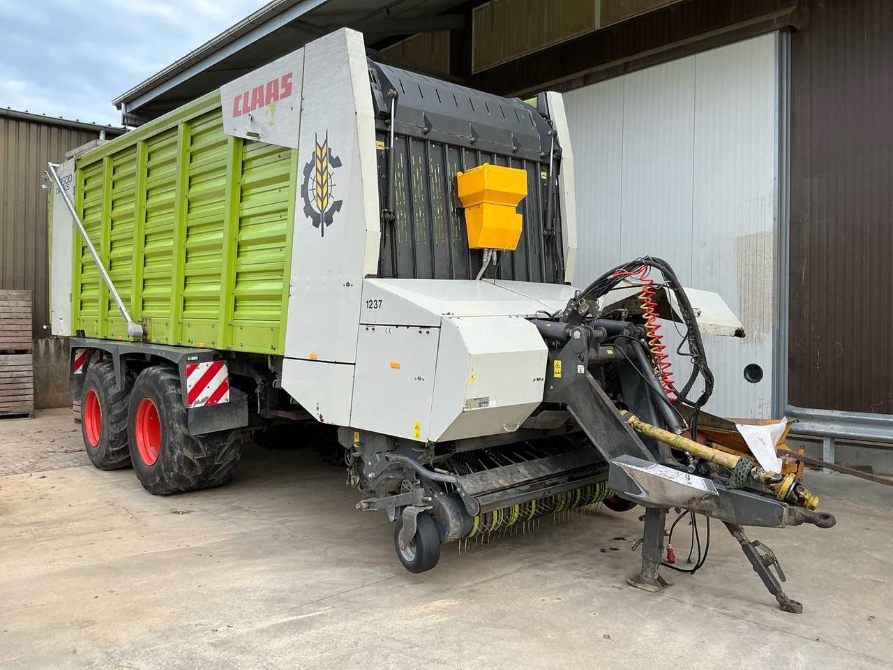 Opraapwagen Claas Cargos 9500