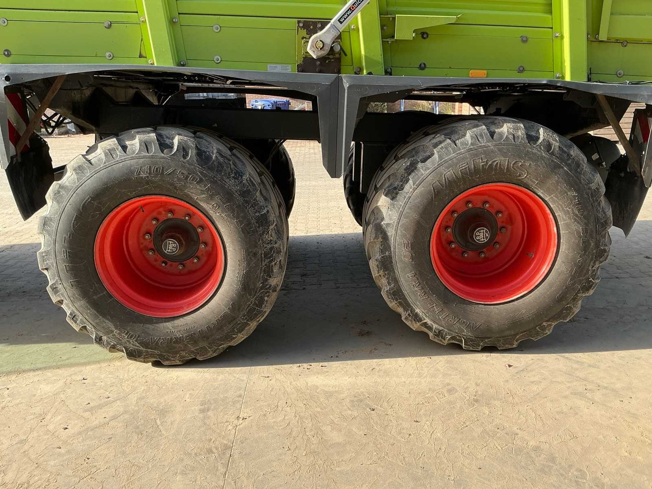 Opraapwagen Claas Cargos 9500