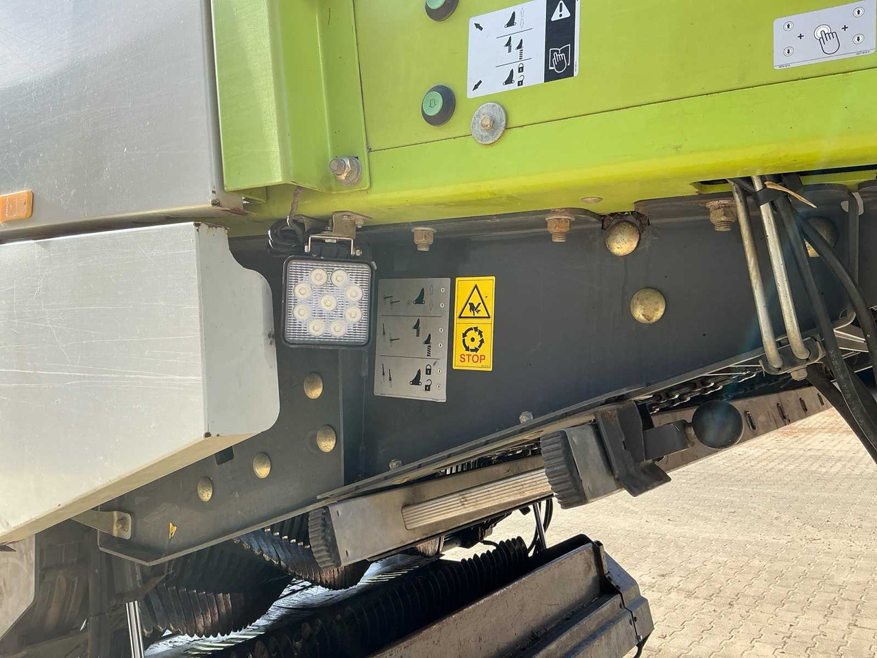 Opraapwagen Claas Cargos 9500