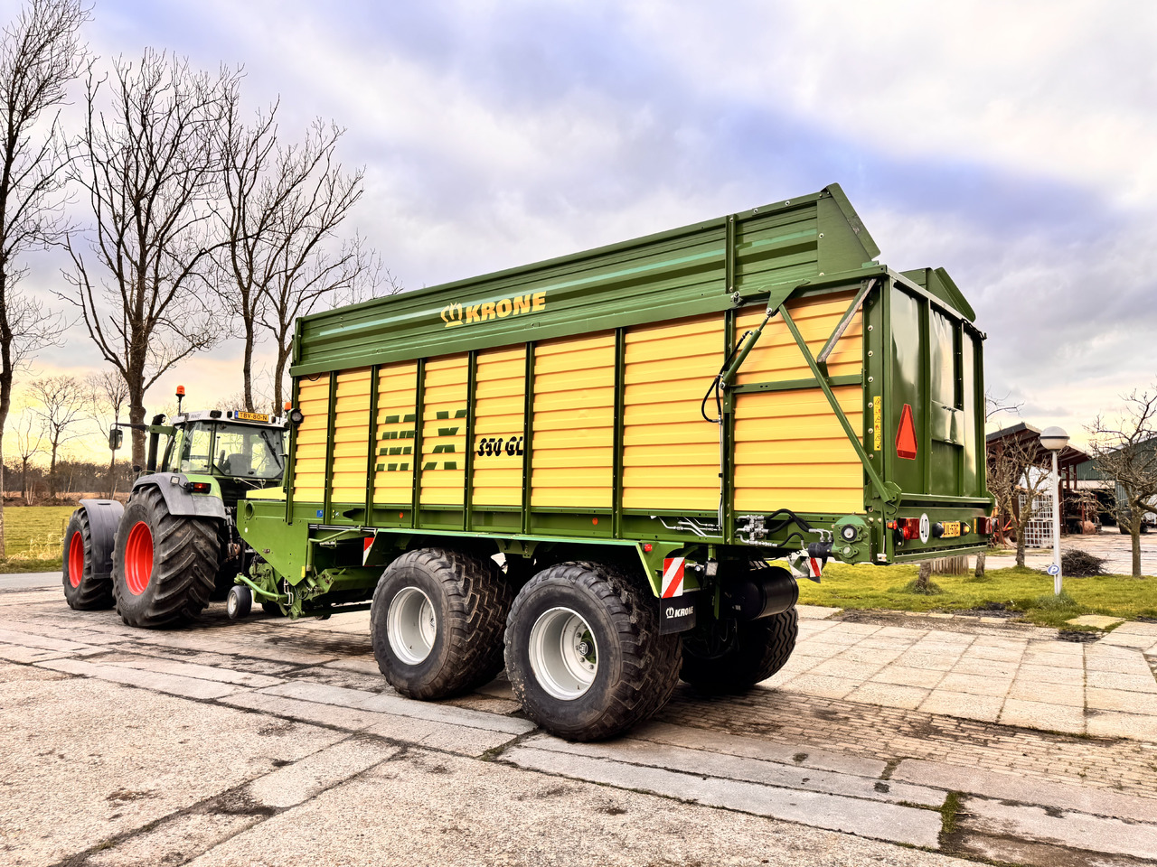 Opraapwagen Krone MX 350 GL