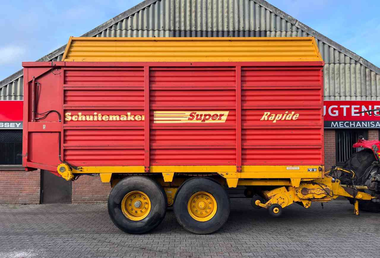 Opraapwagen Schuitemaker Rapide 125 S opraapwagen. Weidebouwmachines