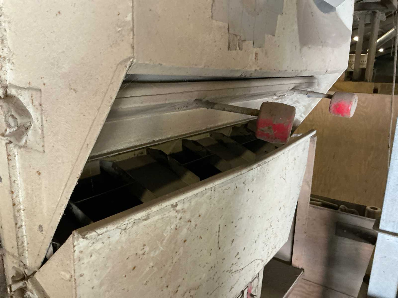Opslag Denis D200