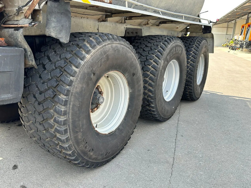 Landbouwmachine Peecon CAR-25000 ltr
