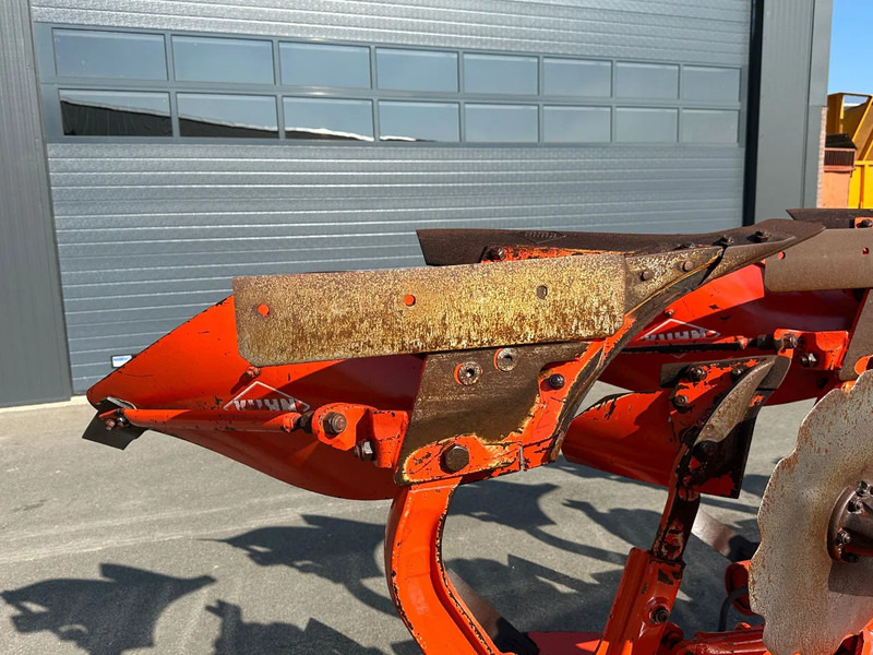 Ploeg Kuhn Vari Master 151