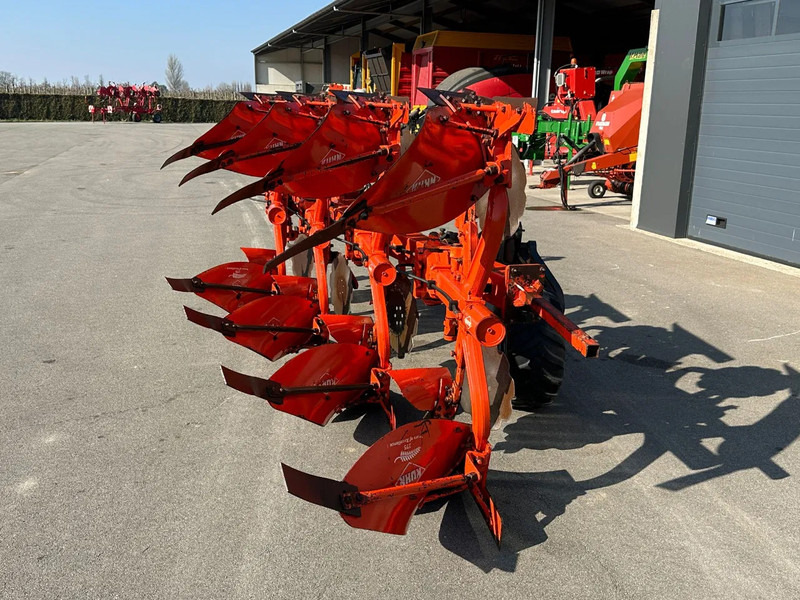 Ploeg Kuhn Vari Master 151