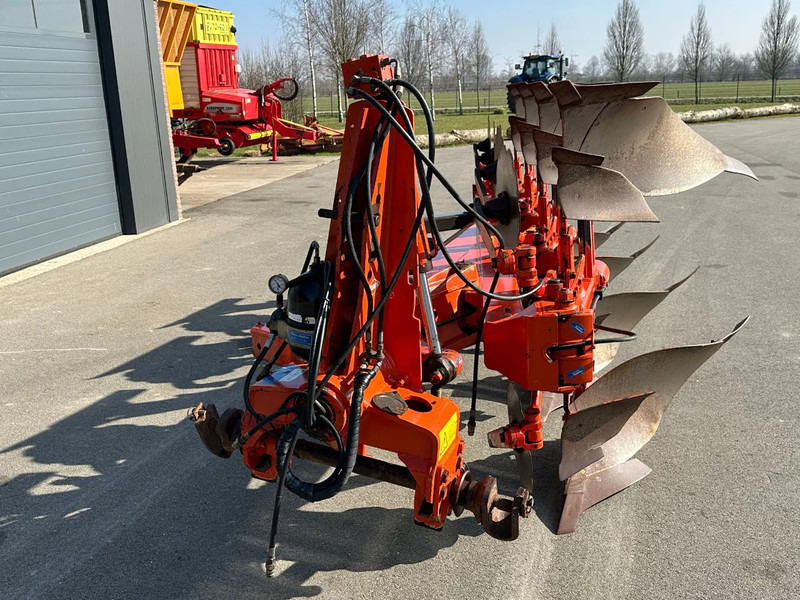 Ploeg Kuhn Vari Master 151