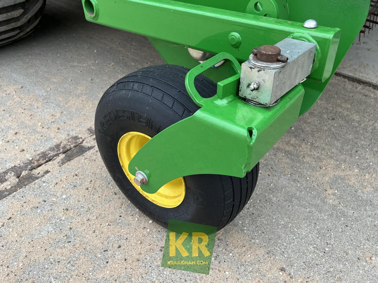 Ronde balenpers C441R John Deere