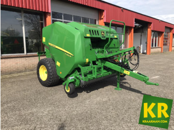 Ronde balenpers F441M John Deere 