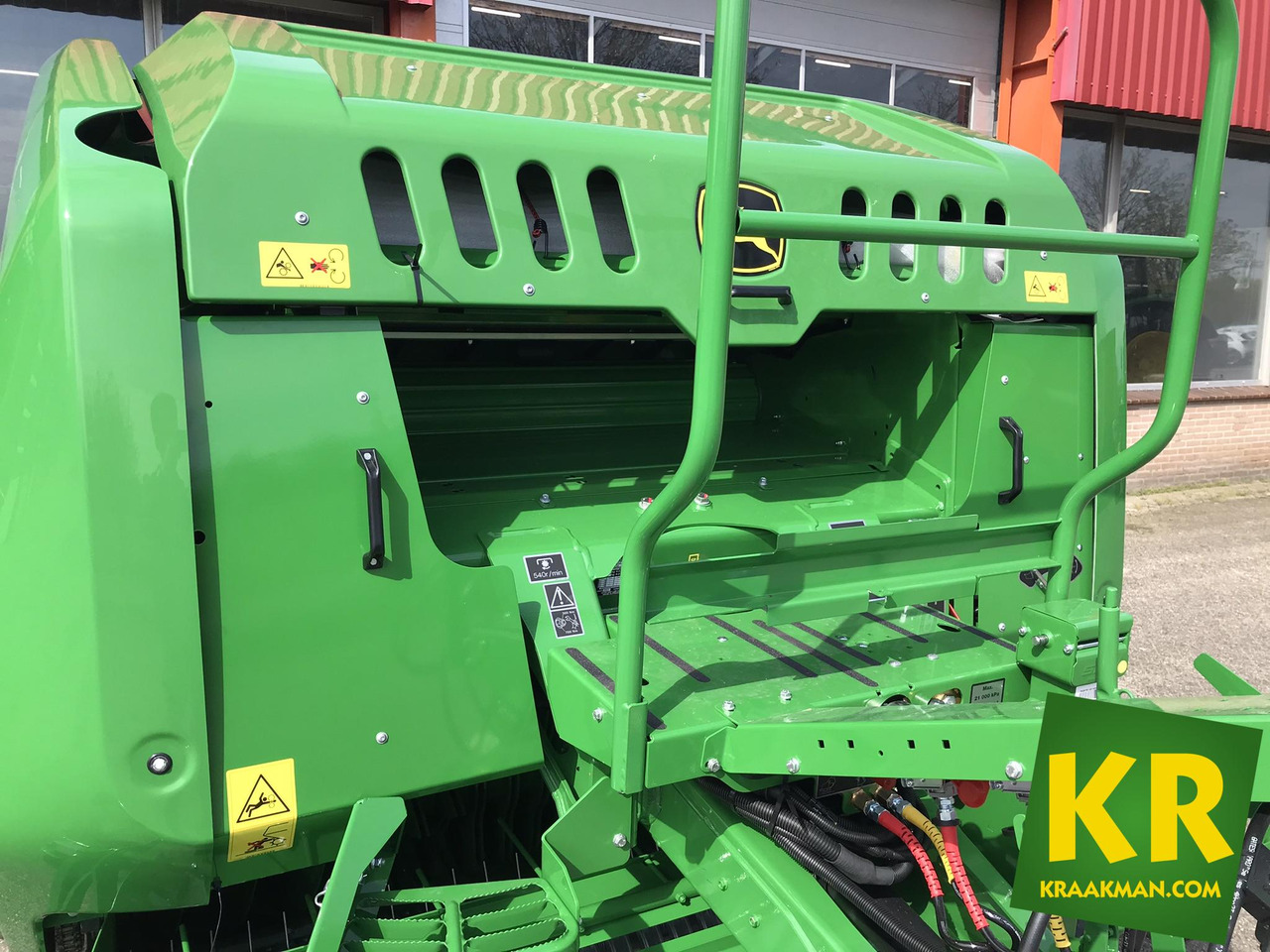 Ronde balenpers John Deere F441M