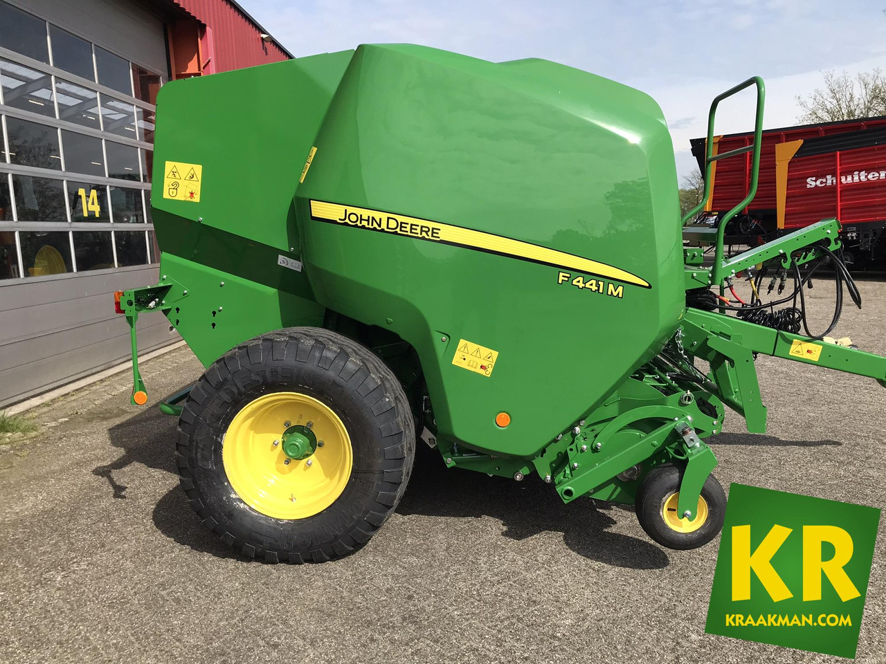 Ronde balenpers John Deere F441M