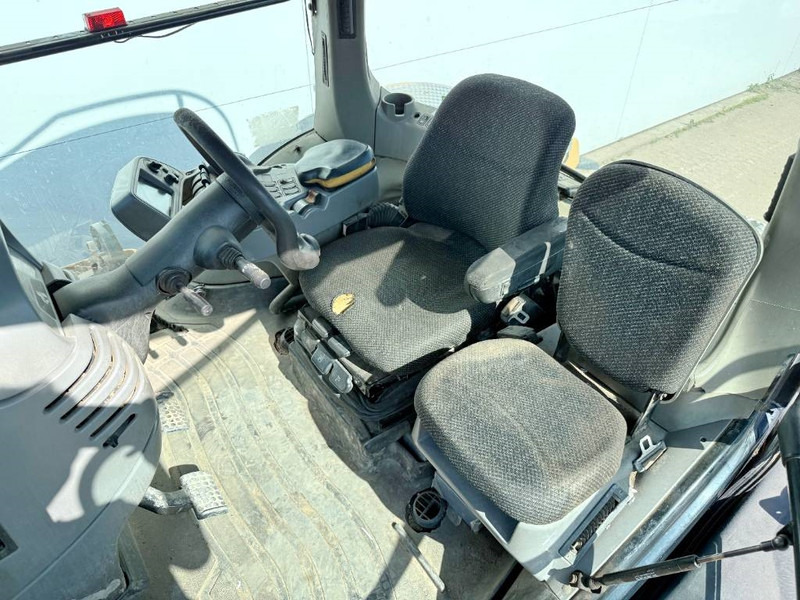 Rupstrekker Cat Challenger MT865B - German Machine / Front Blade