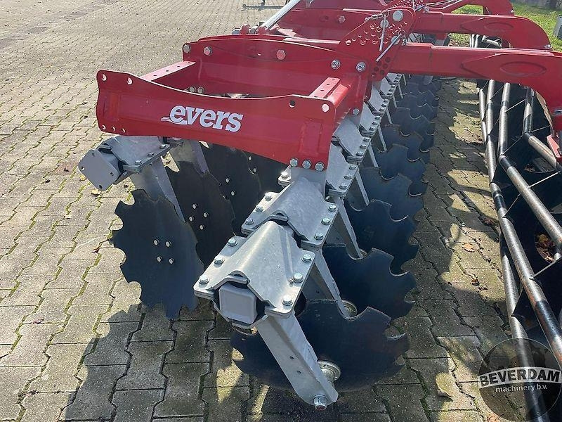 Schijveneg Evers Skyros 44-616 R62