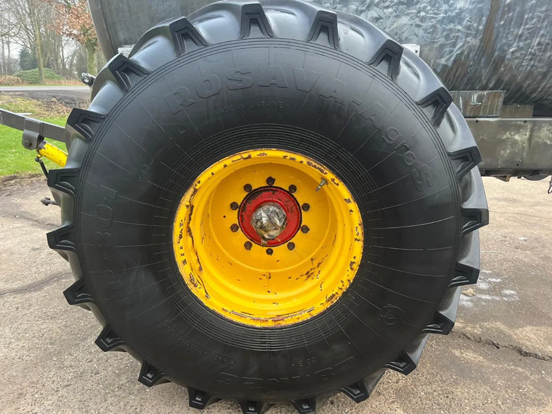 Landbouwmachine Schuitemaker Robusta 7800 7.8 m3 Bemester tank Giertank