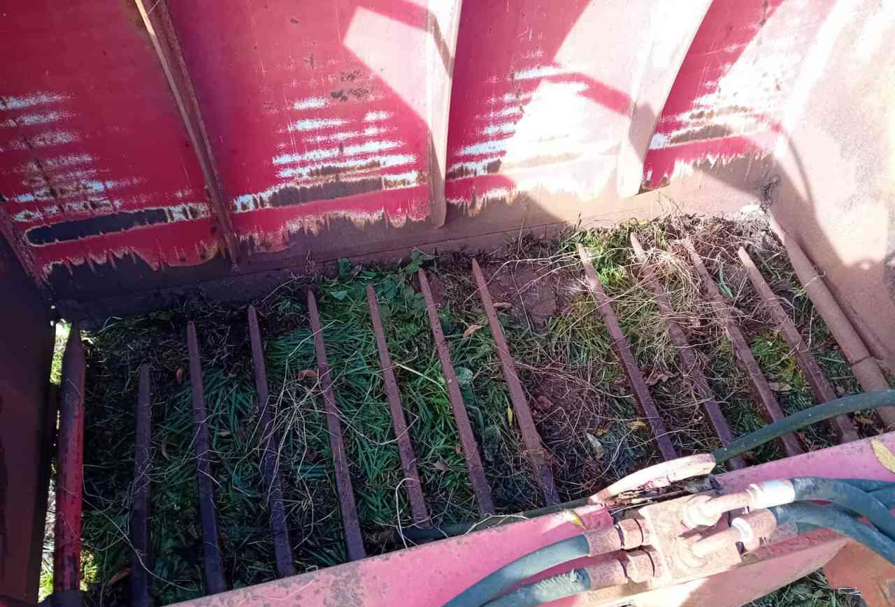 Silo materieel Redrock Alligator 200 Large kuilhapper, voermachines