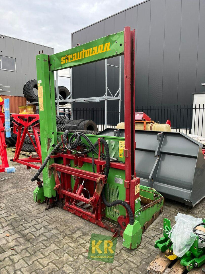 Silo materieel Strautmann Hydrofox HX3/HQ 2500 kuilvoersnijder