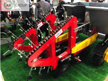Landbouwmachine Solan Semi automatic finger planter/ Сажалка