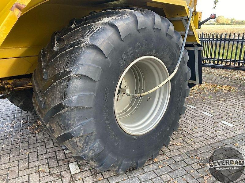 Landbouwmachine TerraGator 3104