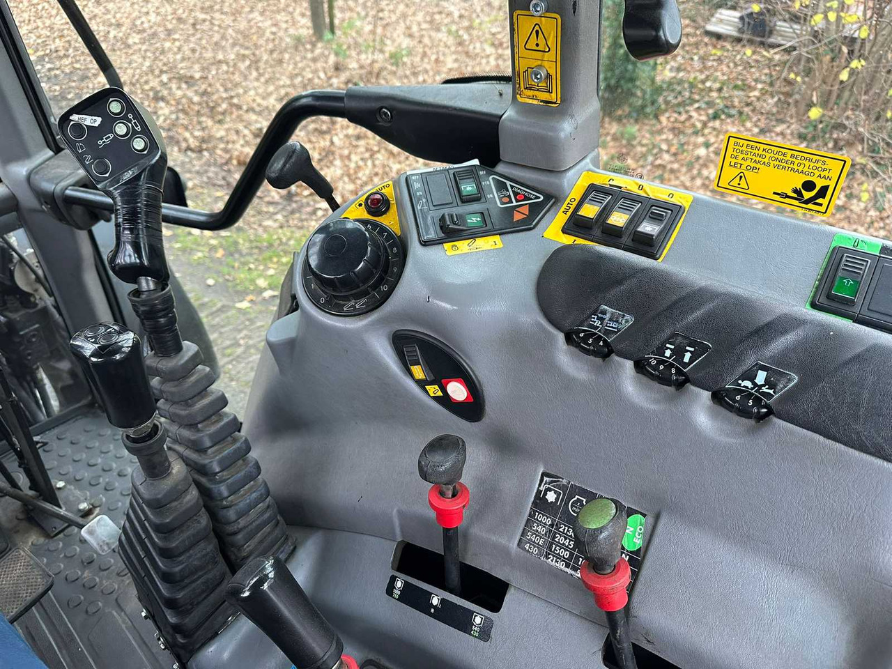 Tractor 2003 CASE CS94 FOUR WHEEL DRIVE FARM TRACTOR