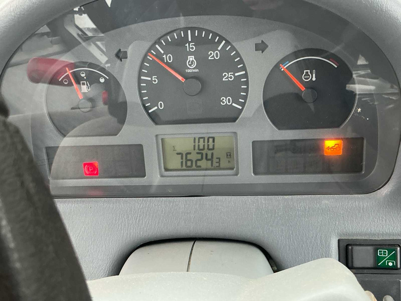 Tractor 2004 VALTRA T120 ALL-WHEEL DRIVE FARM TRACTOR