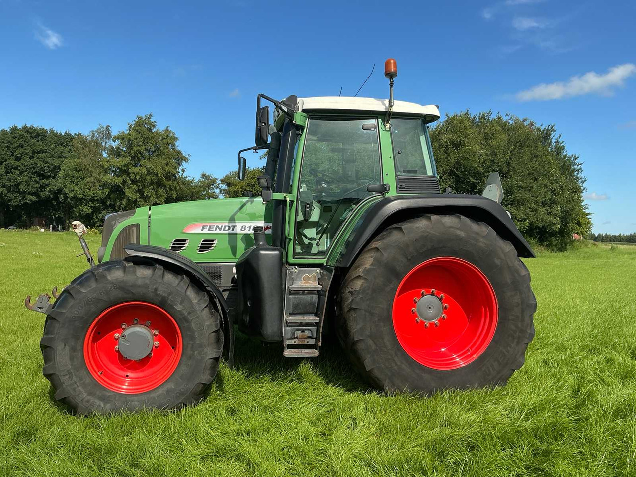 Tractor 2006 FENDT 818 ALL-WHEEL DRIVE FARM TRACTOR