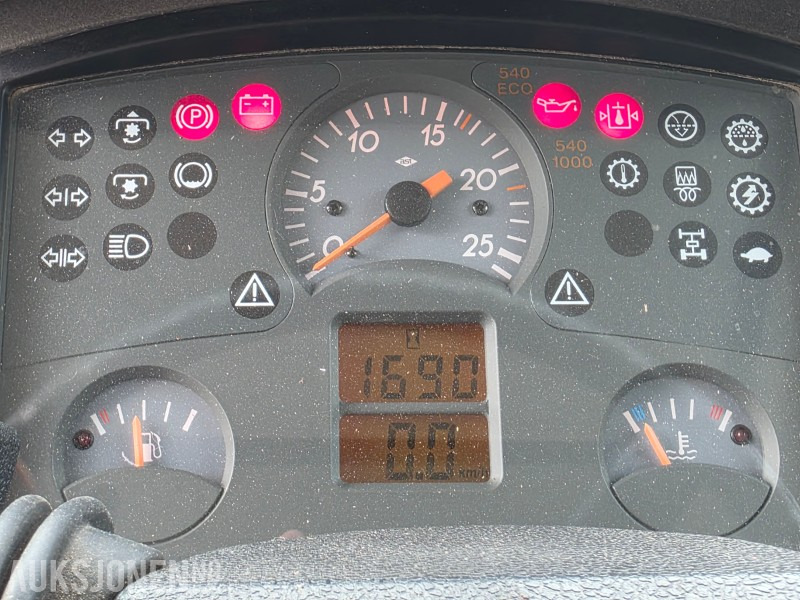 Tractor 2008 Claas celtis 466 traktor - Diesel - 1690 timer - Tillatt totaltvekt 7500 kg