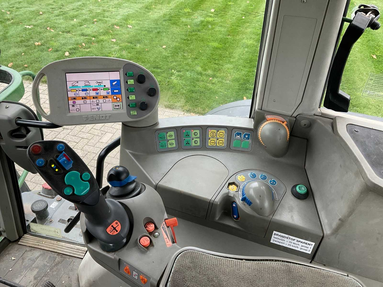 Tractor 2008 FENDT 412 VARIO TMS ALL-WHEEL DRIVE AGRICULTURAL TRACTOR