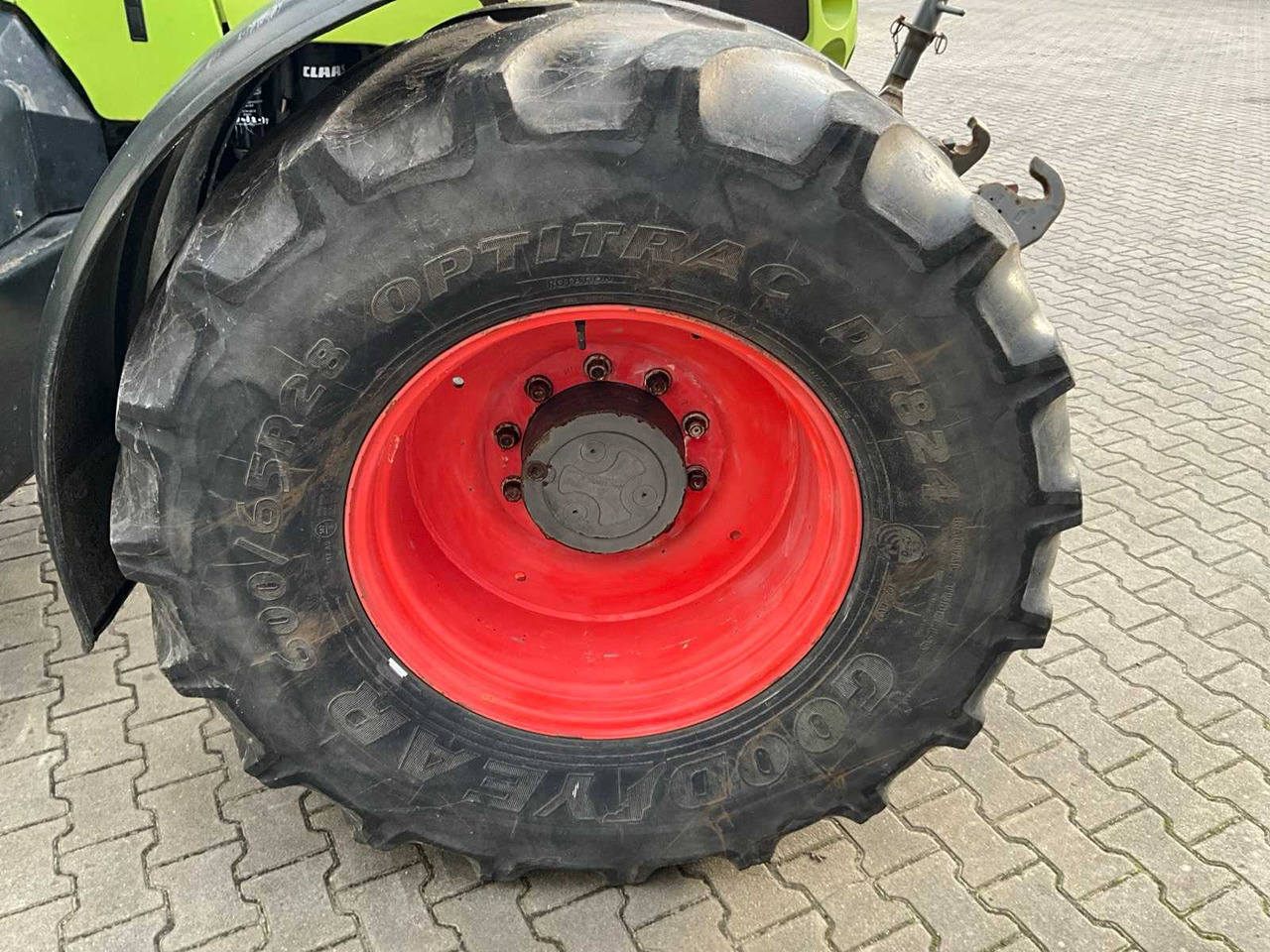 Tractor 2009 CLAAS ARION 640 A19 FOUR-WHEEL DRIVE FARM TRACTOR