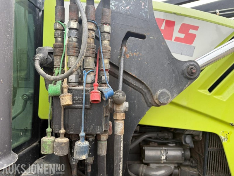 Tractor 2009 Claas AXOS 340 M/FRONTLASTER LITE TIMER.