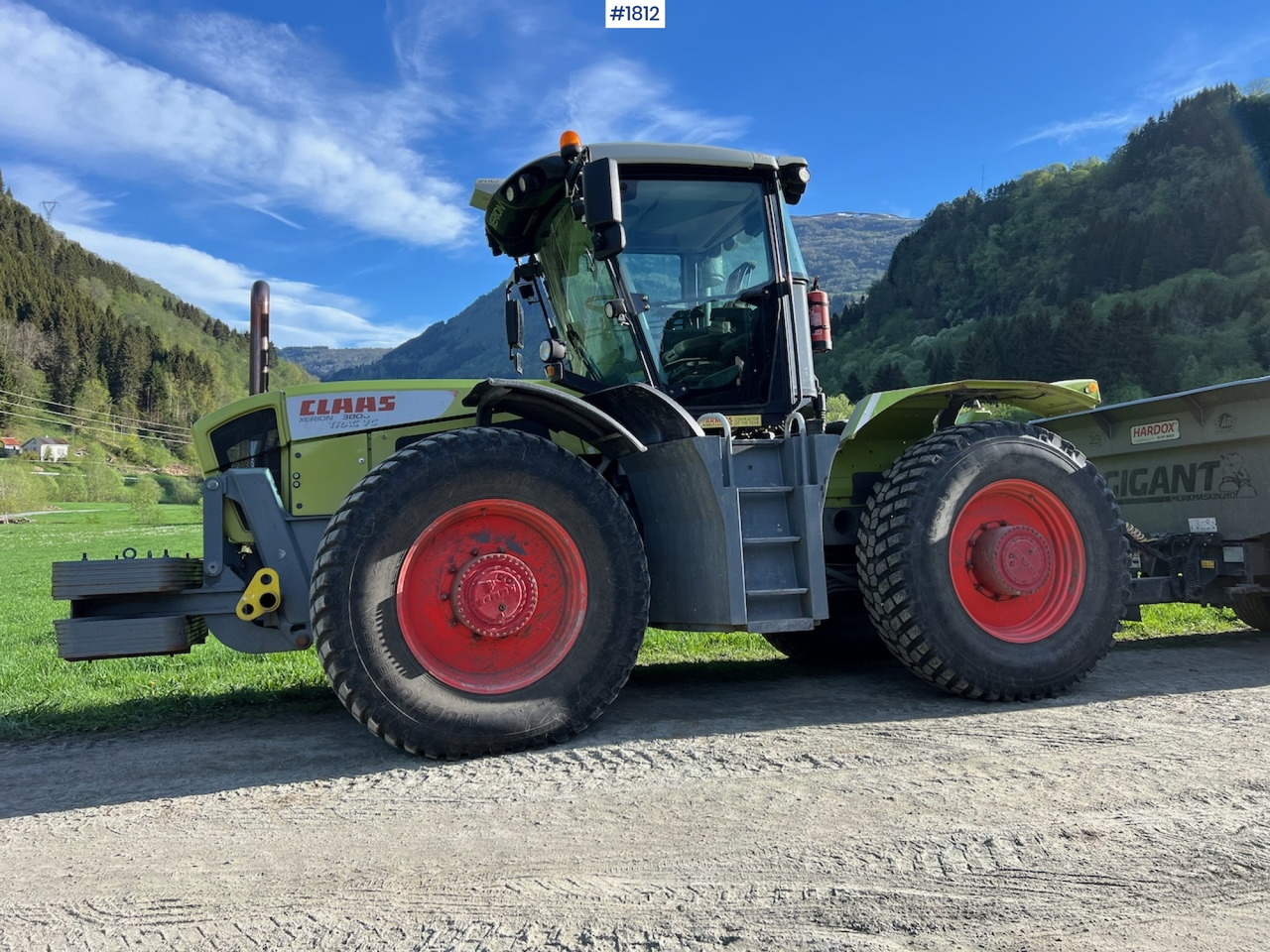 Tractor 2009 Claas Xerion 3800