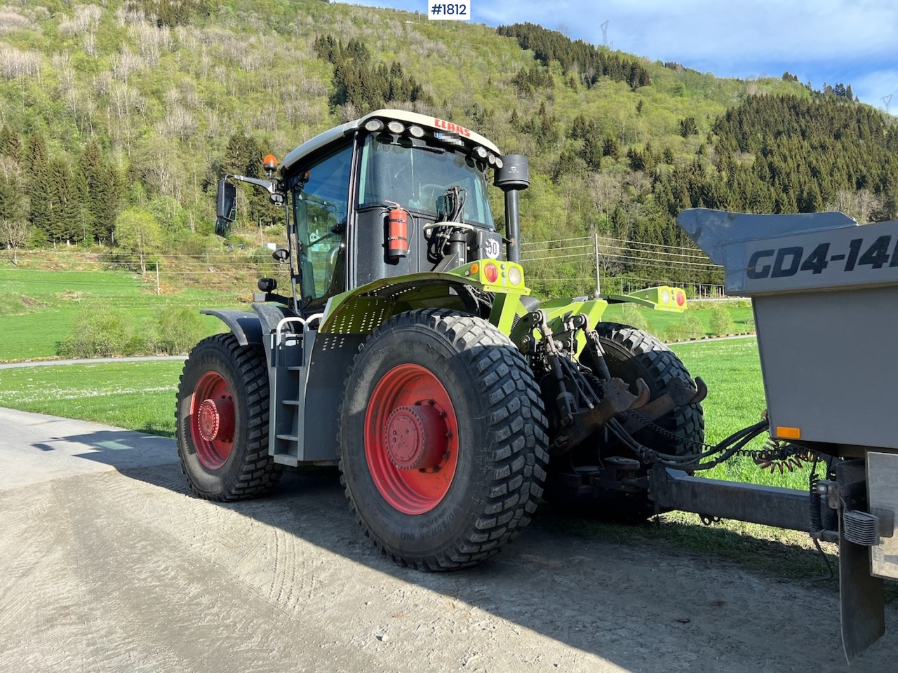 Tractor 2009 Claas Xerion 3800