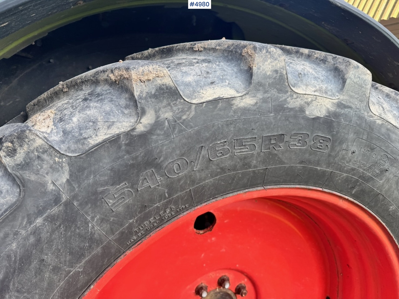 Tractor 2012 Claas Arion 430 with Front Loader – 5000 Hours!