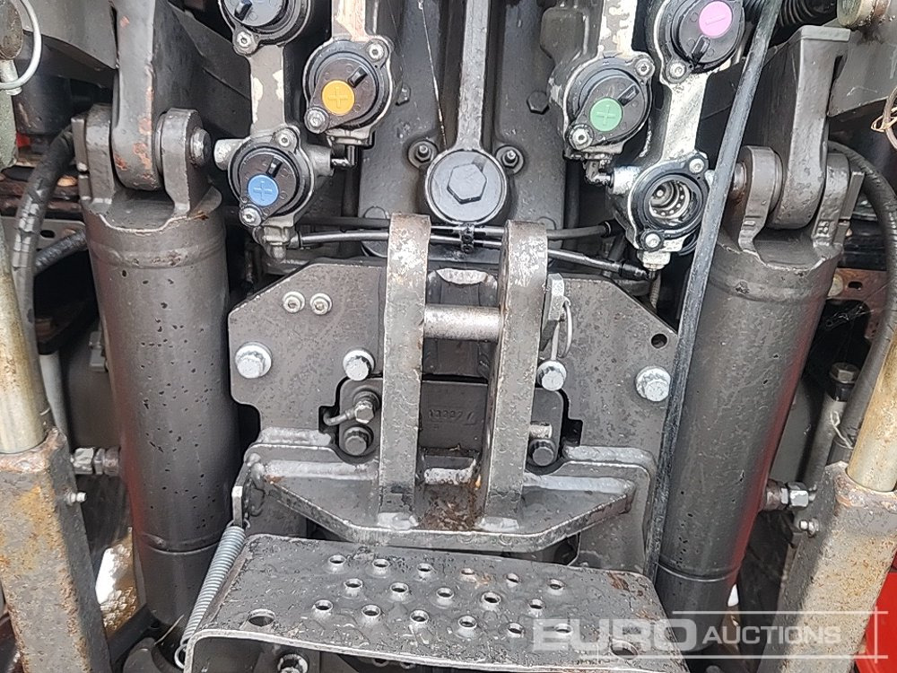 Tractor 2015 Claas Arion 620