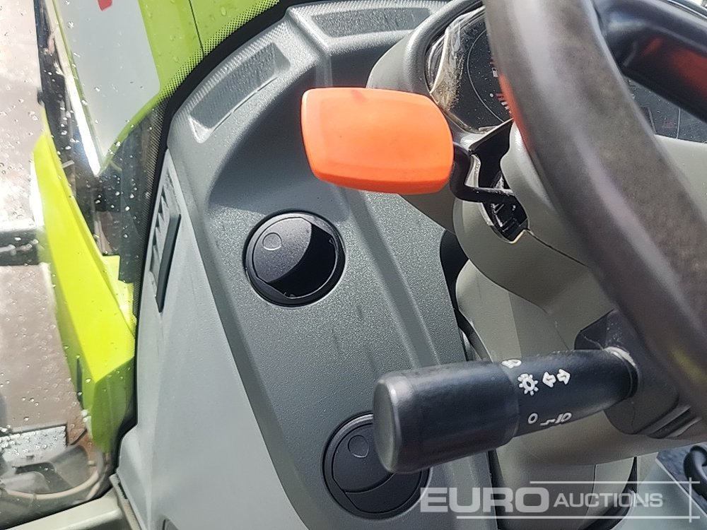 Tractor 2015 Claas Arion 620